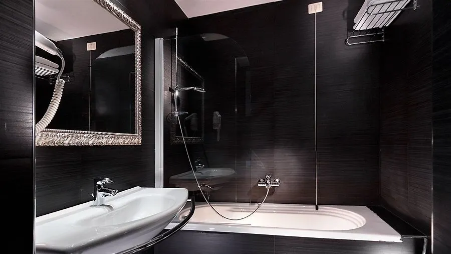 **** Hotell C-Hotels Club Florens Italien