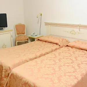 Ambassador Tre Rose 3* Venedik